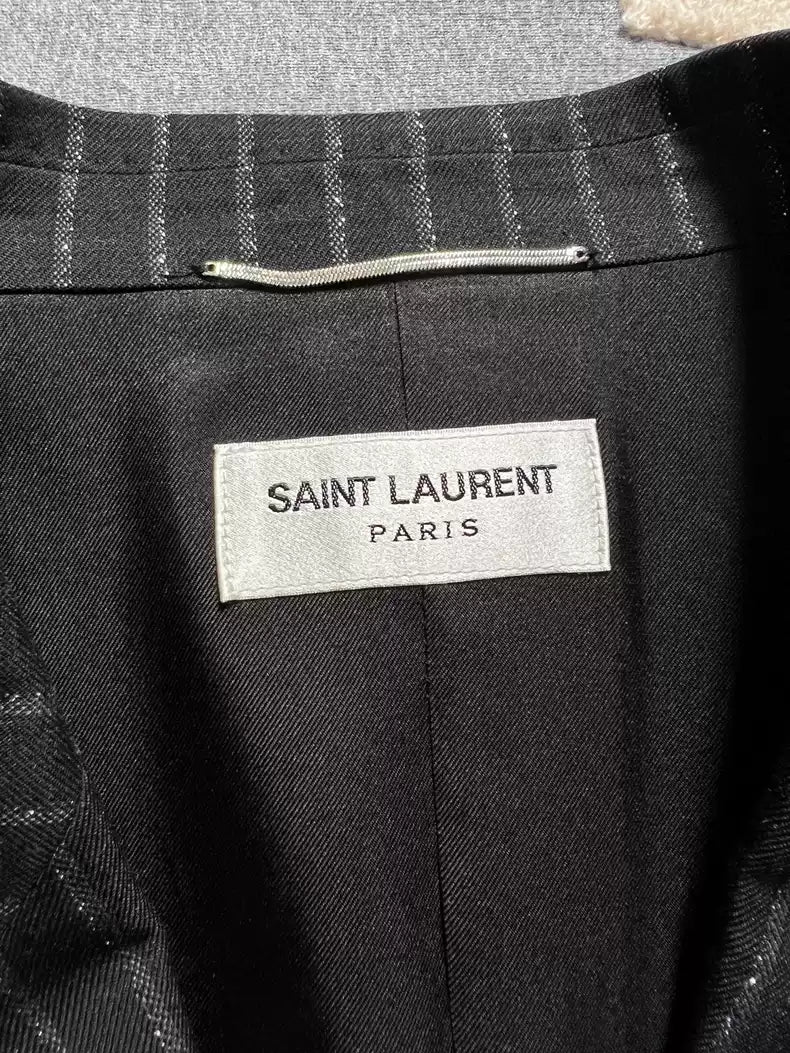 Saint Laurent Paris 19-show double-breasted silver line suit