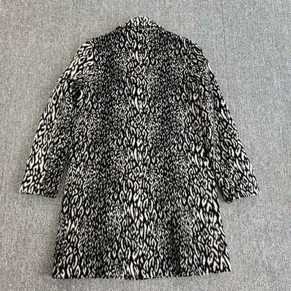 Saint Laurent Paris15fw fashion show snow leopard print coat