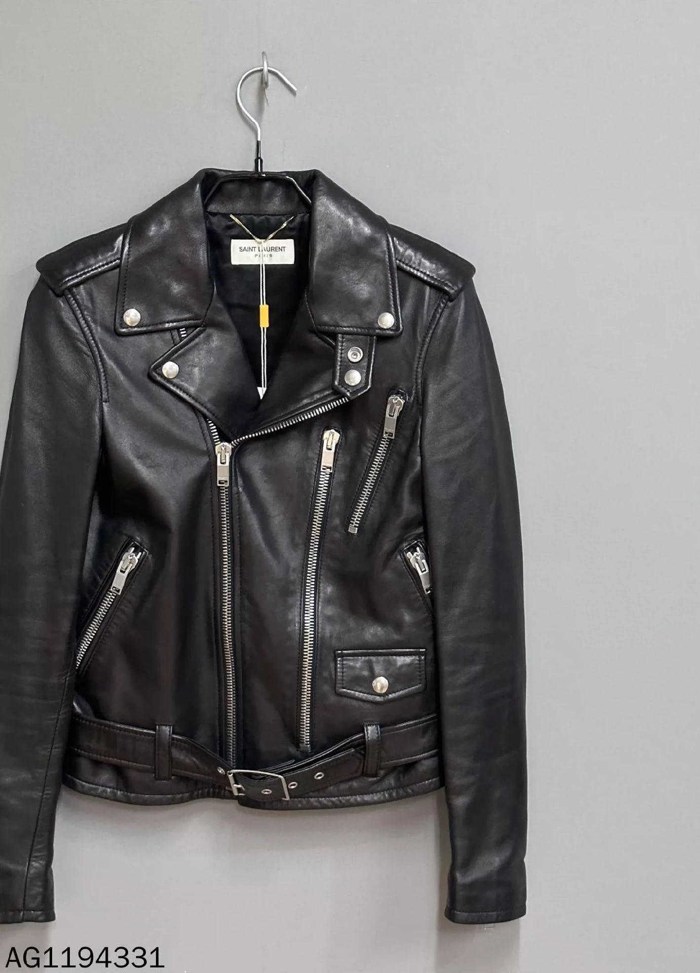 Saint Laurent ParisZipper leather jacket