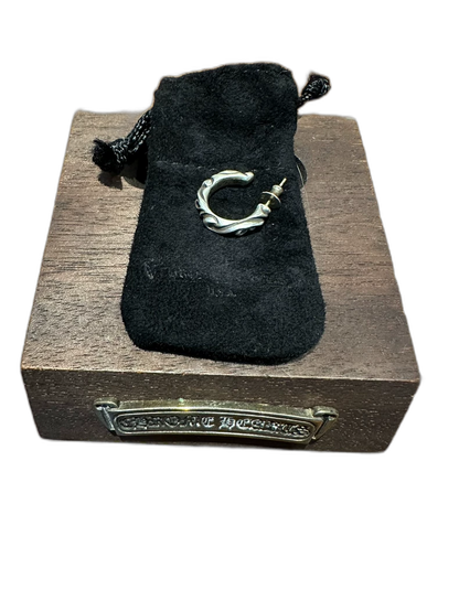 Chrome Hearts Wave Ear Studs Accessory