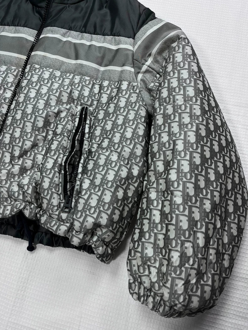 Dior Logo Print Puffer Jacket in XS