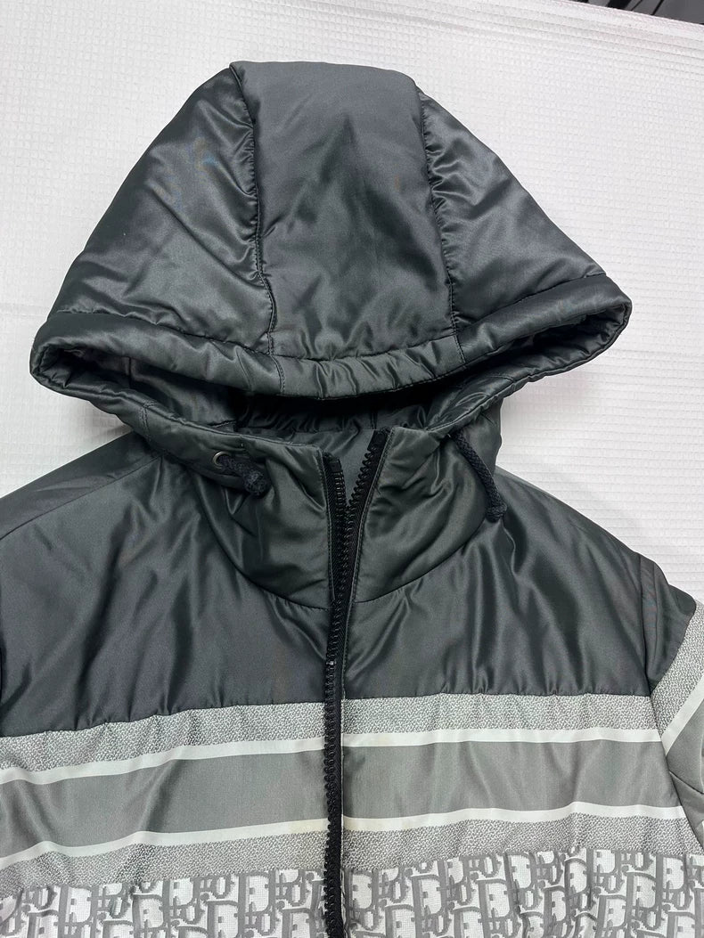 Dior Logo Print Puffer Jacket in XS