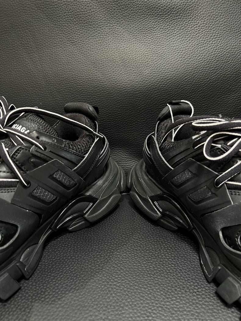 Balenciaga Black Track Dad Sneakers-zp