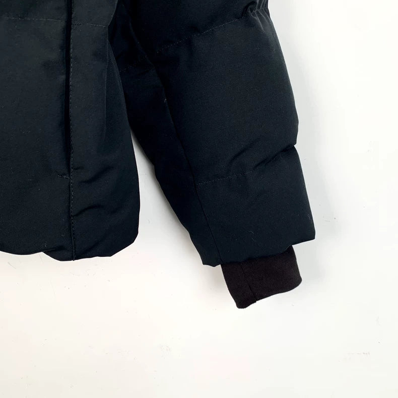 Canada Goose Down Jacket M Size