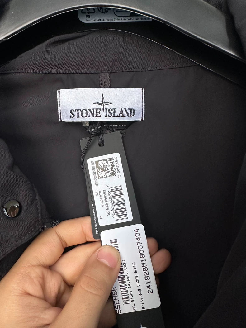 Black Stone Island Zip Jacket