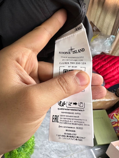 Black Stone Island Zip Jacket