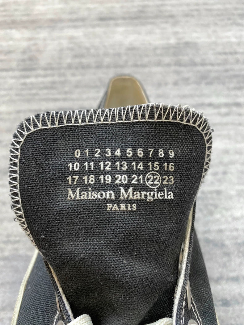 Margiela Tabi Canvas Shoes Black White-zp