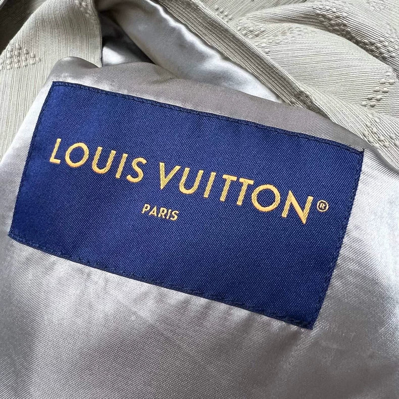 Louis Vuitton Monogram Pearl Button Jacket-yf