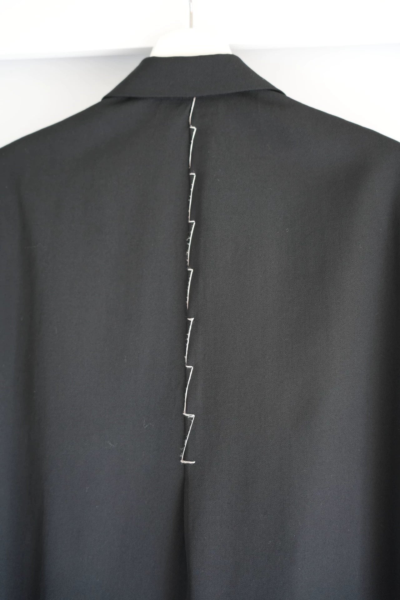 Yohji Yamamoto 98aw white button hand sewn open thread suit jacket