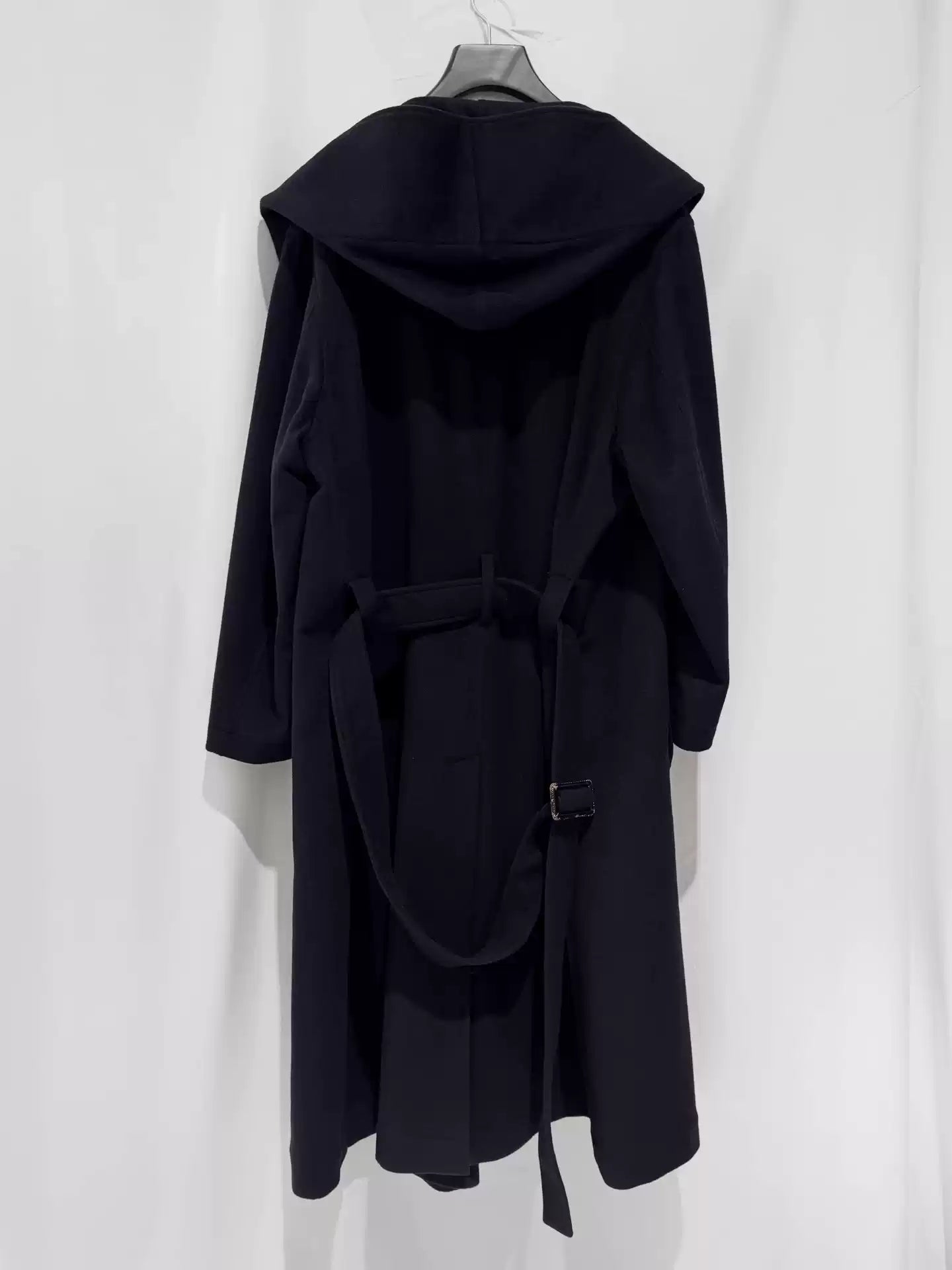 Yohji Yamamoto Ordered A Hooded Coat Boxer's Robe Lace-up Coat