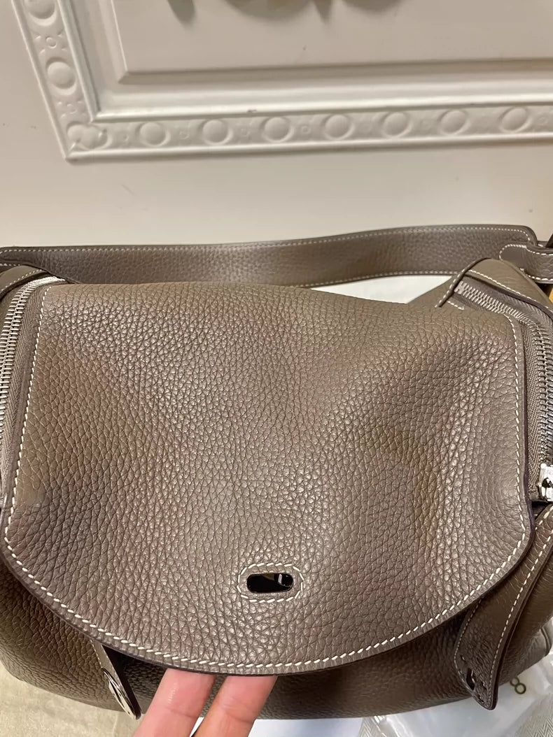 Hermes Lindy 26 Bag in Gray Color