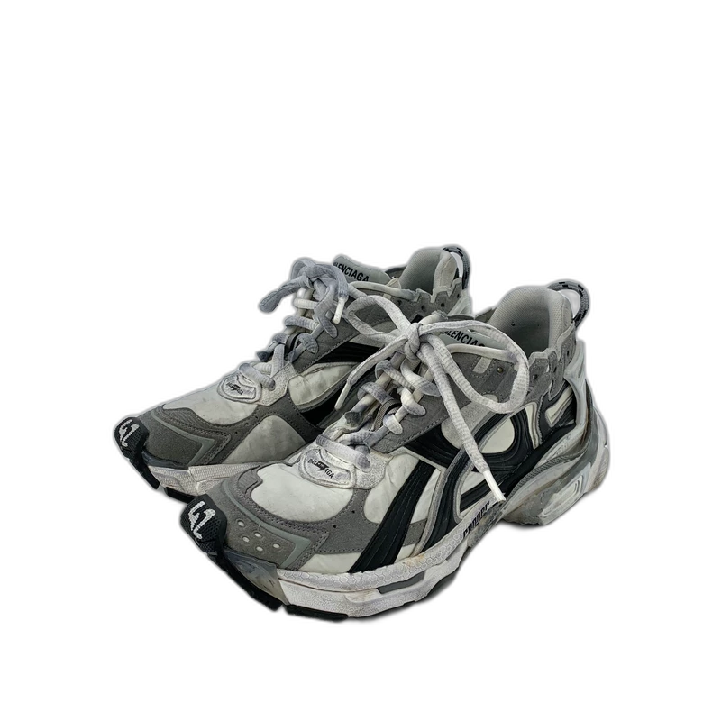 Balenciaga Runner Casual Sneakers in Gray