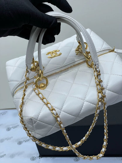 Chanel White Leather Chain Bag