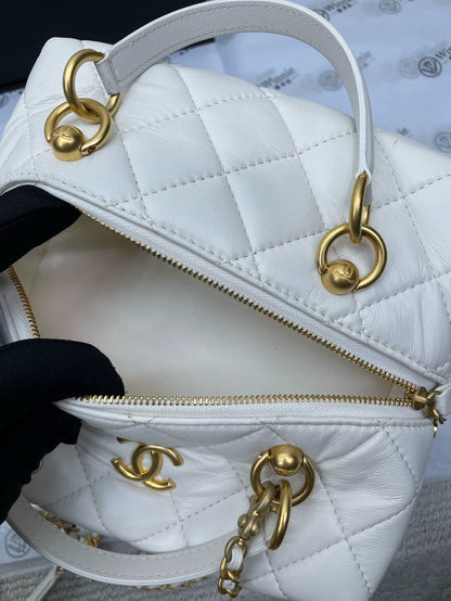 Chanel White Leather Chain Bag