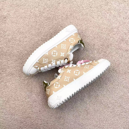 Louis Vuitton Low-Top Leather Sneakers in White/Brown 0079