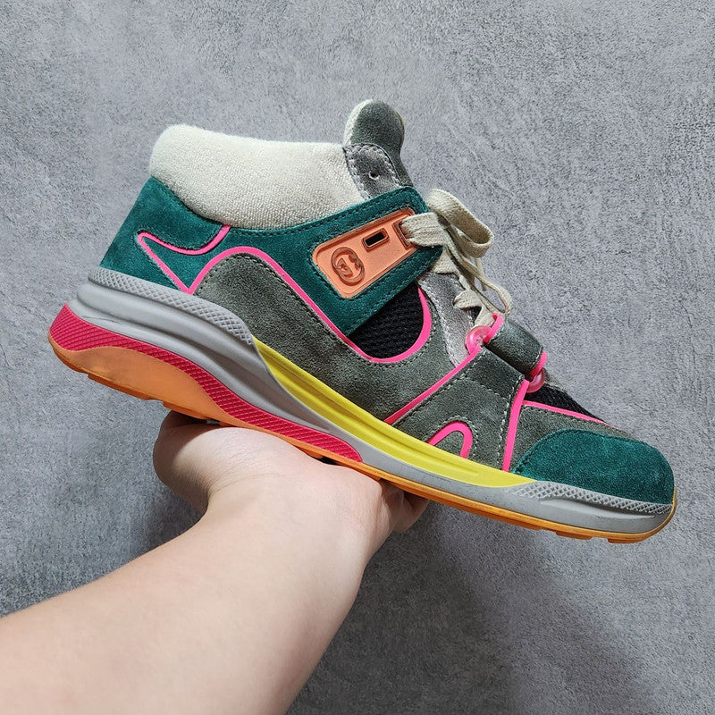 Gucci Ultrapace Suede Sneakers for Men 0079