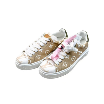 Louis Vuitton Low-Top Leather Sneakers in White/Brown 0079
