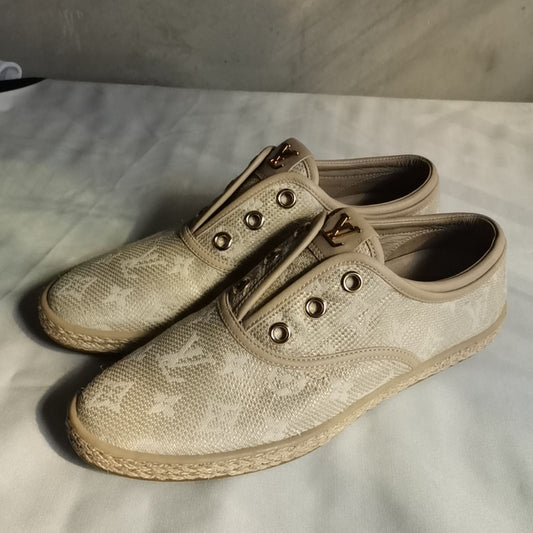 Louis Vuitton Rivoli Low-top Sneakers in Brown 0079