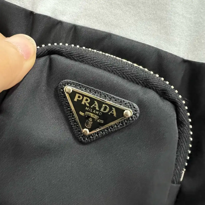 Prada White Cotton Logo Short Sleeve T-Shirt
