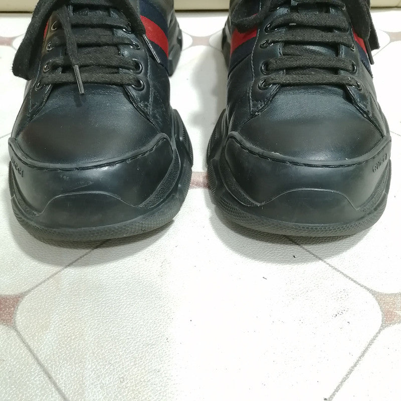 Gucci Low-Top Sport Shoes for Men in Black 0079