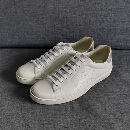 Gucci Ace Low-Top Sneakers in White and Gray 0079