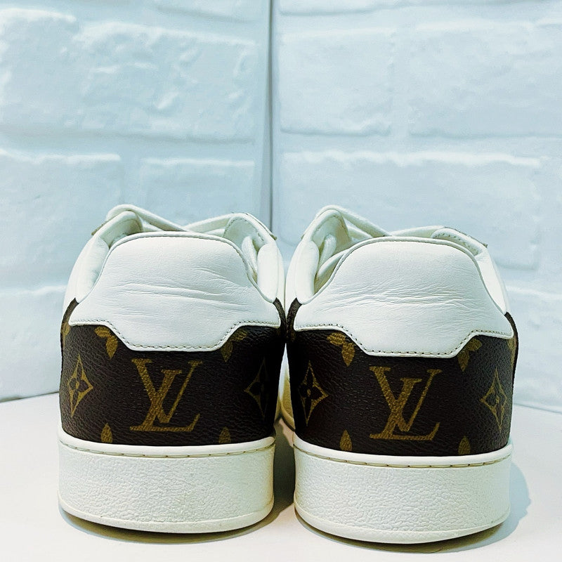 Louis Vuitton Rivoli Fashionable Sneakers for Men 0079