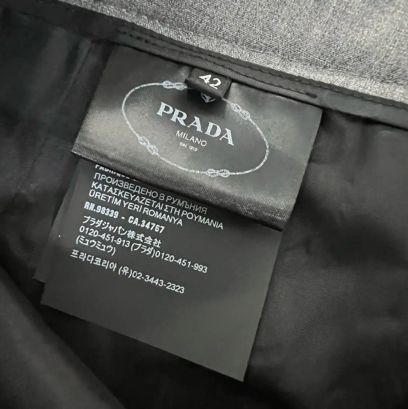 Prada Casual Gray Cotton Pants for Men