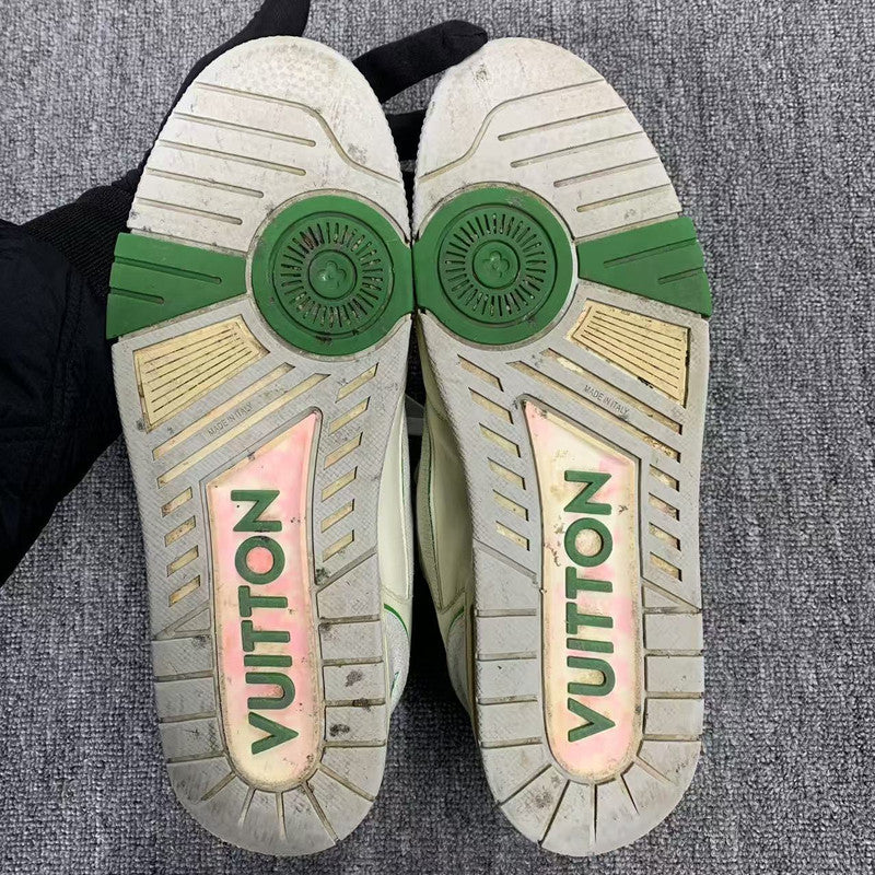 Louis Vuitton Retro Green Accent Low-Top Sneakers 0079