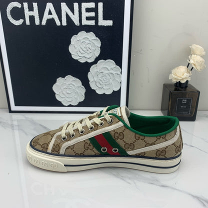 Gucci Tennis 1977 Canvas Low-Top Sneakers 0079