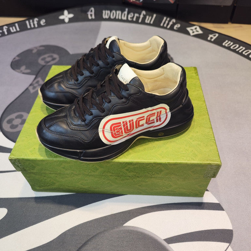 Gucci Rhyton Low-Top Black and Red Sneakers 0079