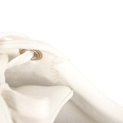 Louis Vuitton White Round-Toe Sneakers 0079