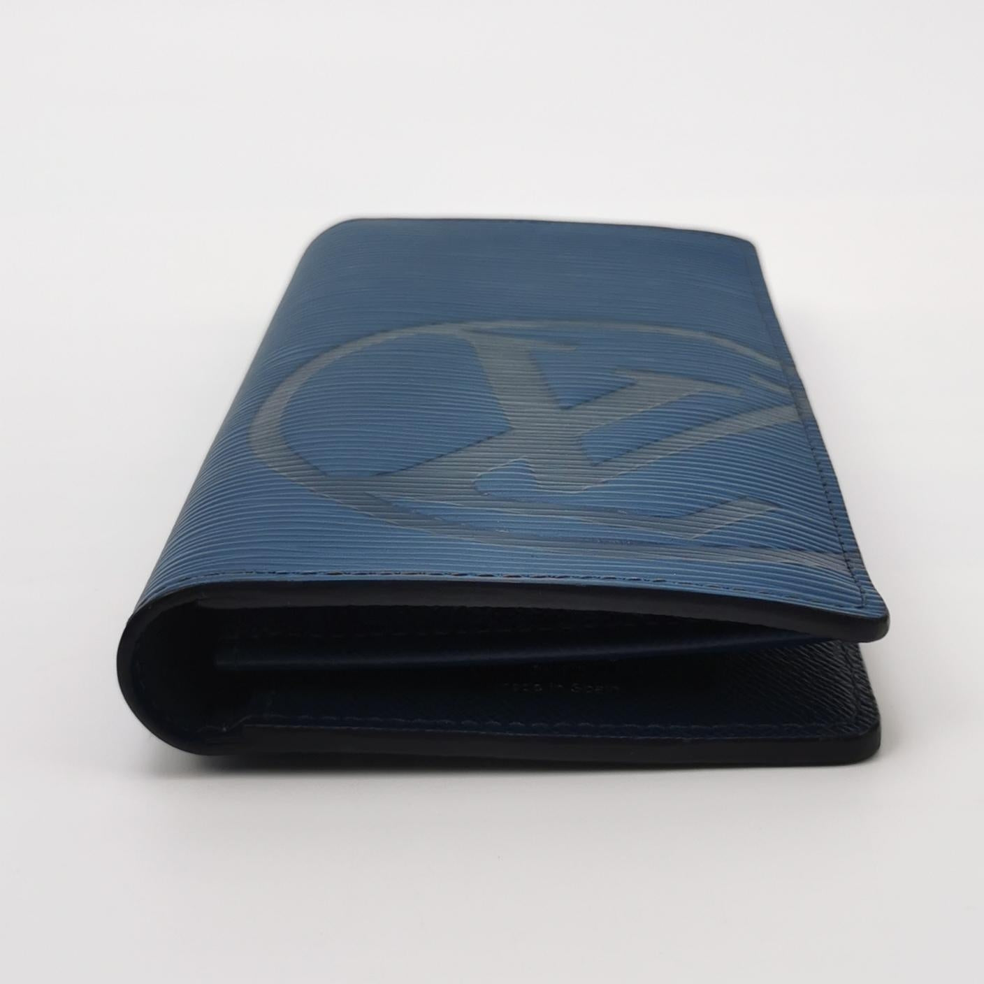 Louis Vuitton Brazza Blue Epi Leather Bifold Wallet