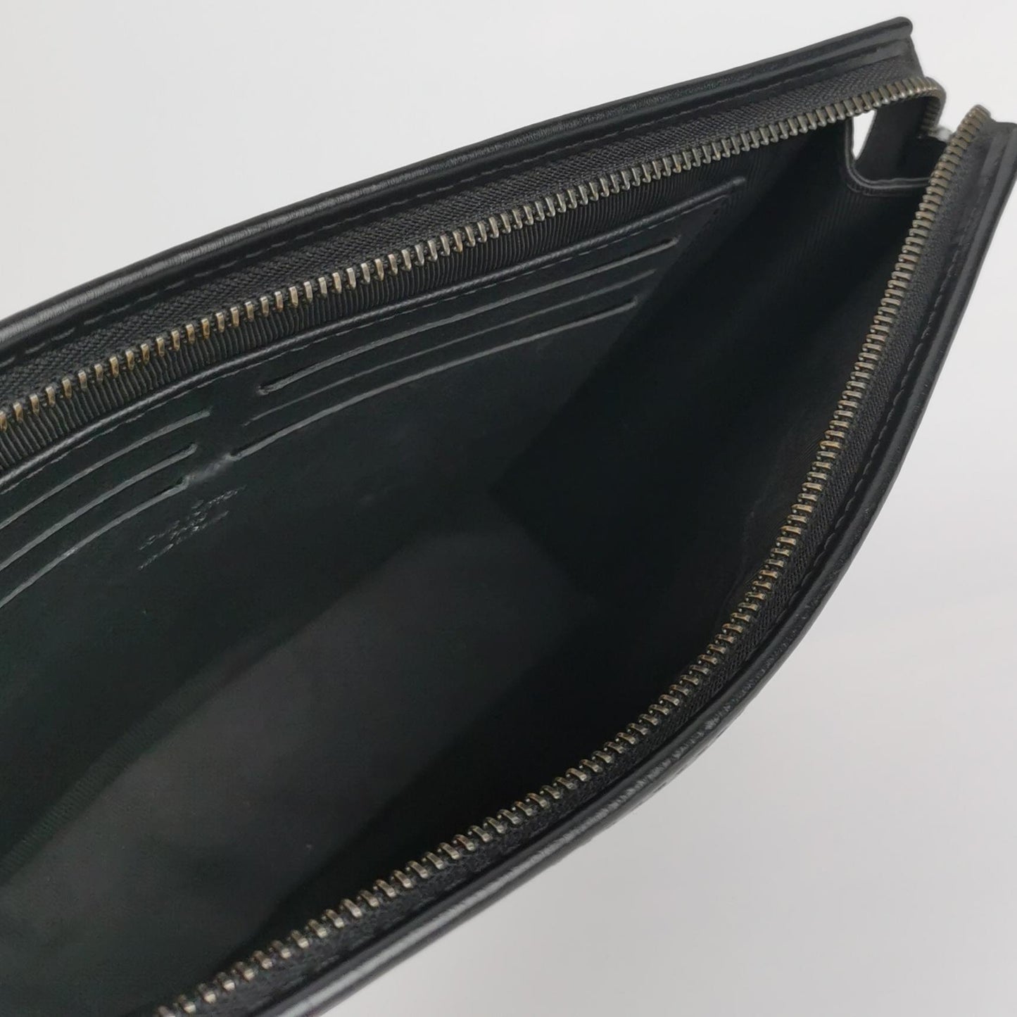 Louis Vuitton Monogram Pochette Voyage Medium Clutch