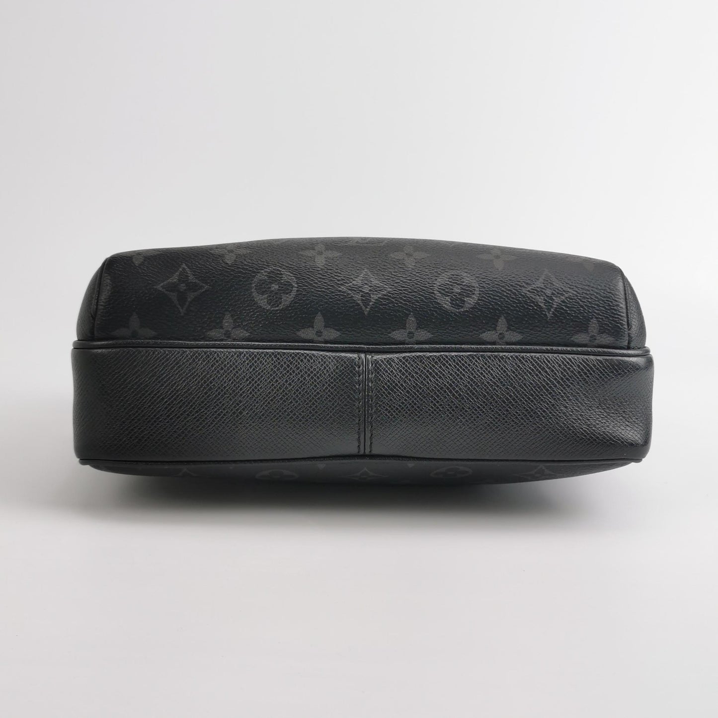 Louis Vuitton Outdoor Leather Zip Reporter Crossbody