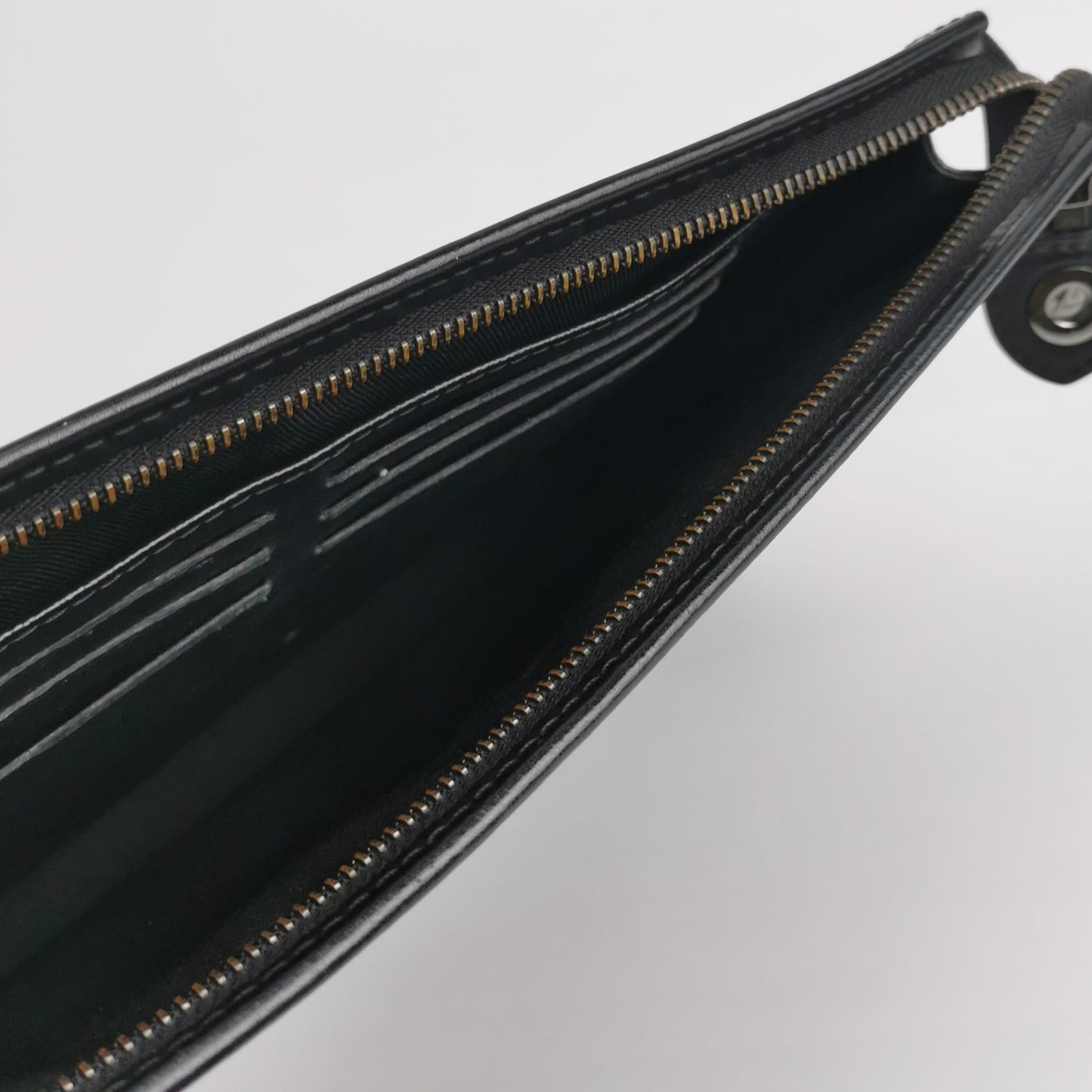 Louis Vuitton Pochette Voyage Medium Monogram Clutch