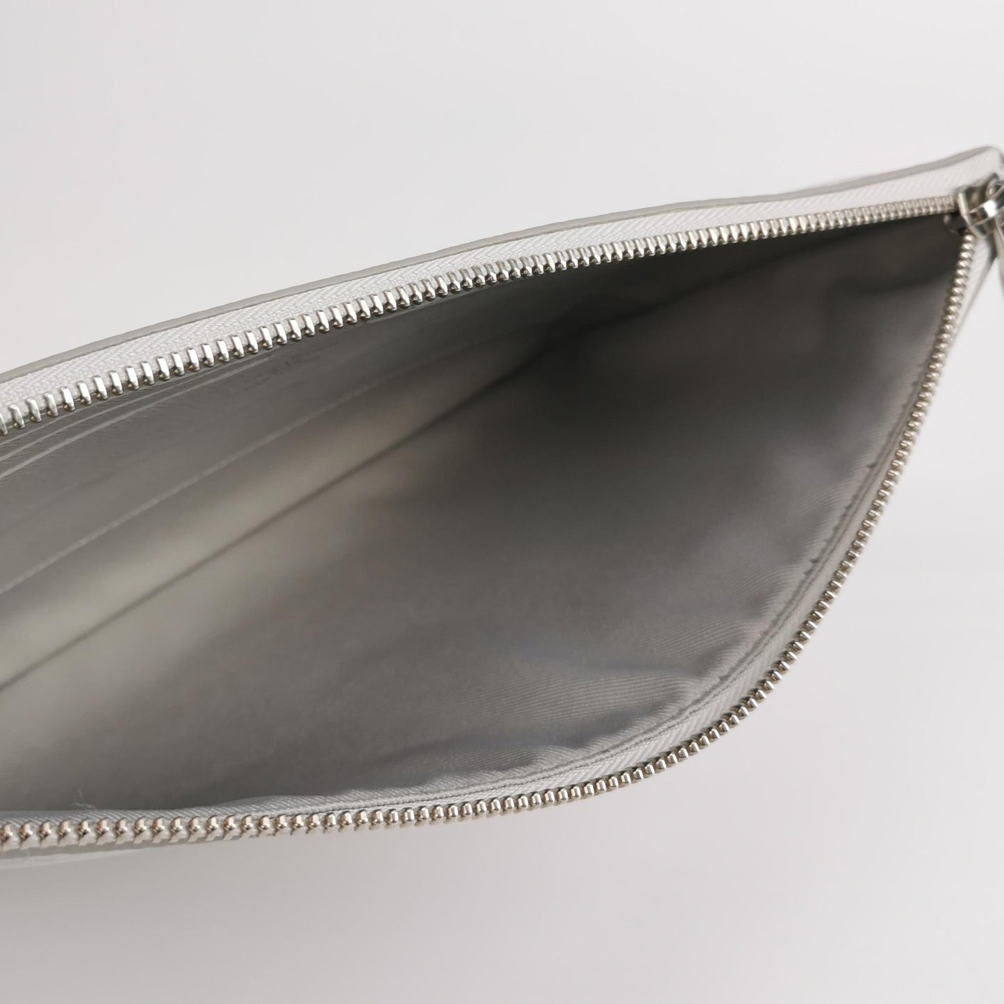 Louis Vuitton Pochette Voyage Gray Monogram Clutch