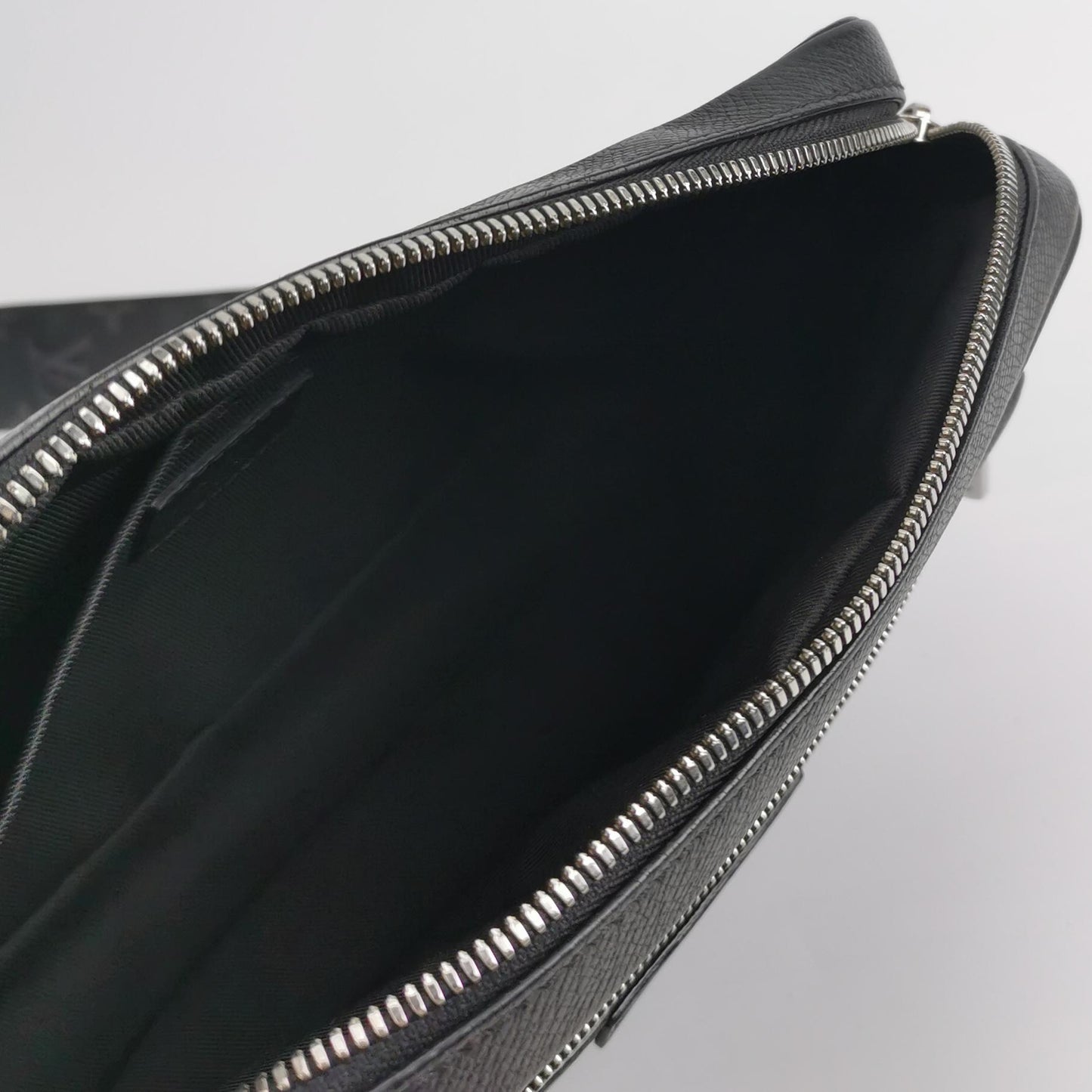 Louis Vuitton Outdoor Leather Zip Reporter Crossbody