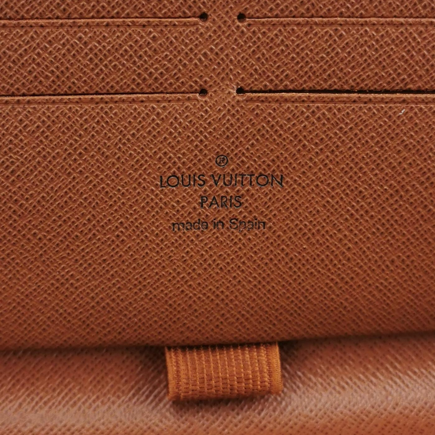 Louis Vuitton Zippy Monogram Zip-Around Wallet