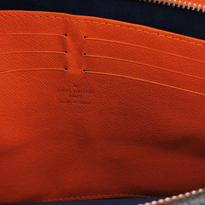 Louis Vuitton Pochette Voyage Medium Blue Epi Clutch