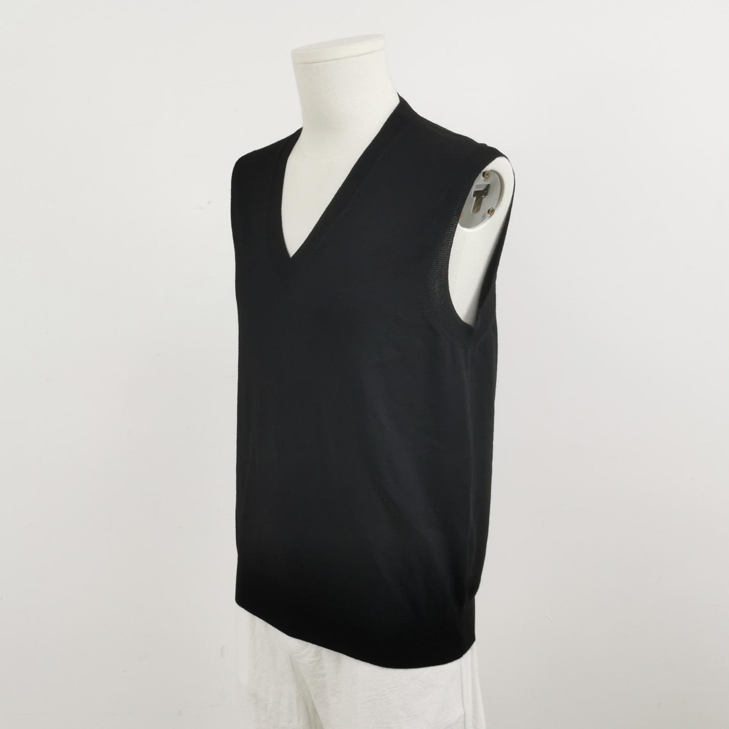 Prada Wool Sleeveless V-Neck Solid Knit Top M