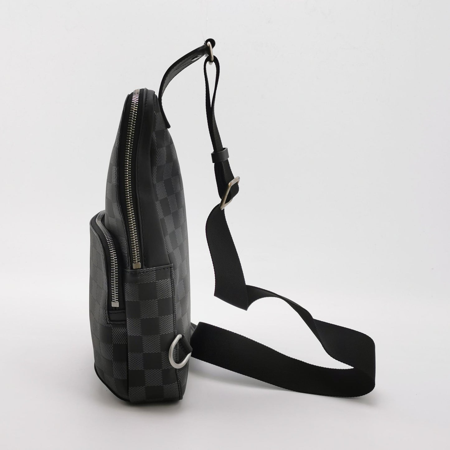 Louis Vuitton Avenue Damier Graphite Chest Bag