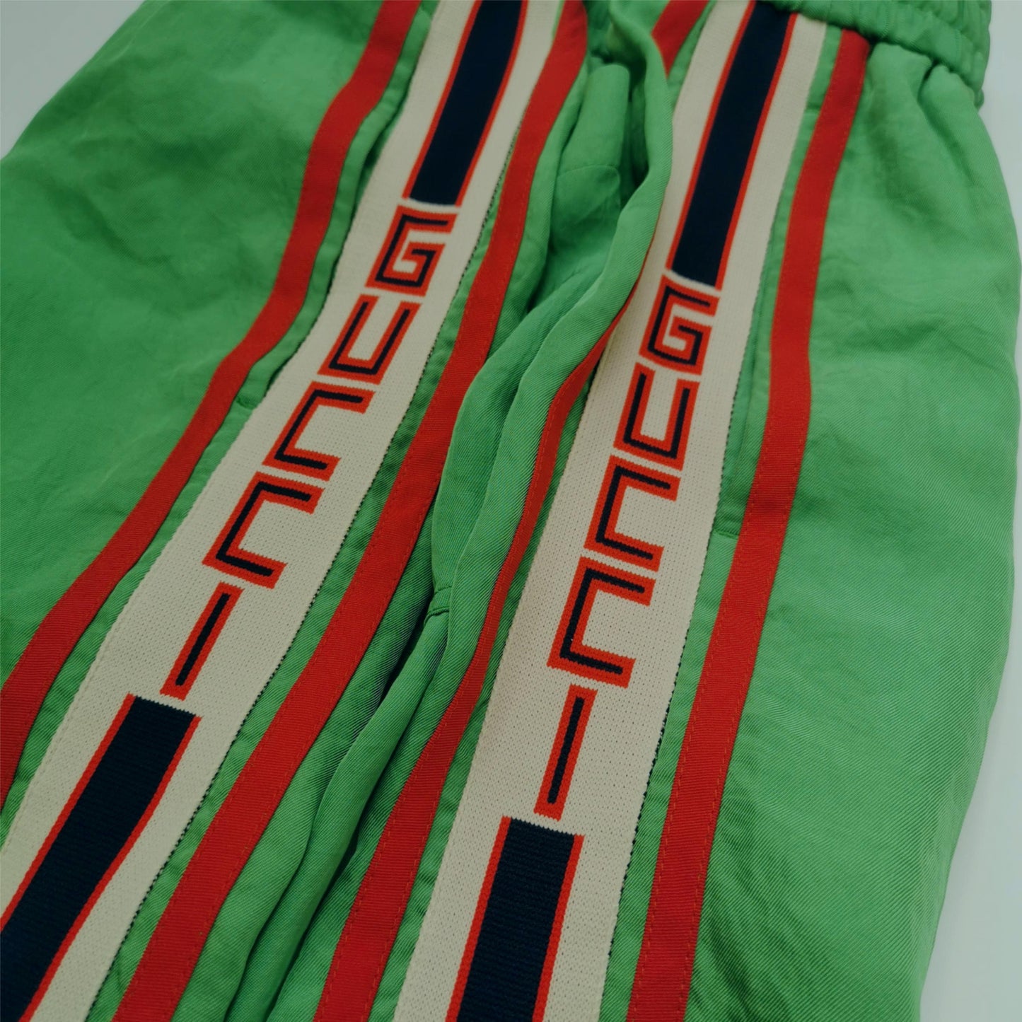 Green Drawstring Waist Casual Shorts