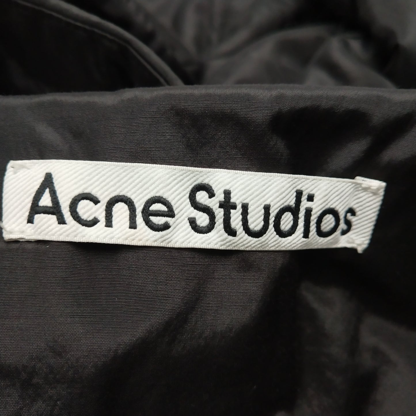 Acne Studios Cotton V-Neck Single-Breasted Padded Coat M