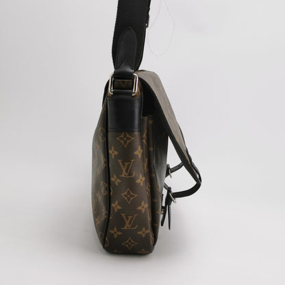 Louis Vuitton Christopher Monogram Crossbody Shoulder Bag