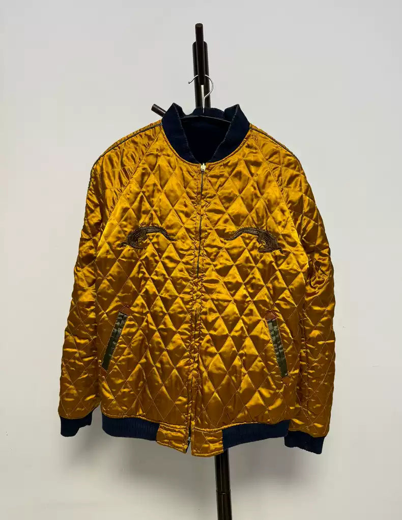 kapital Make old gold velvet and wear Yokosuga jackets on both sides.