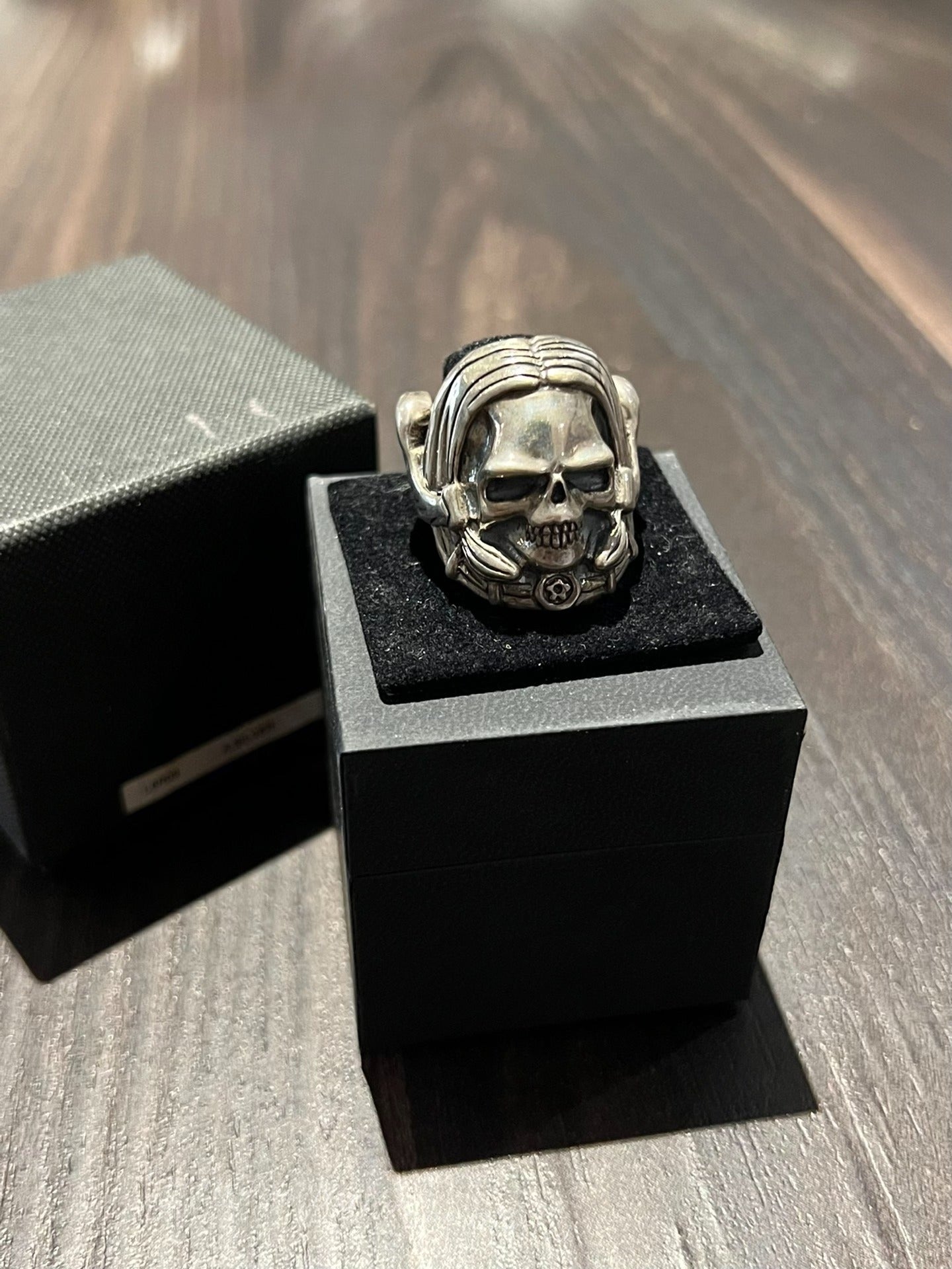 UNDERCOVER 2006 Skull Silver Ring