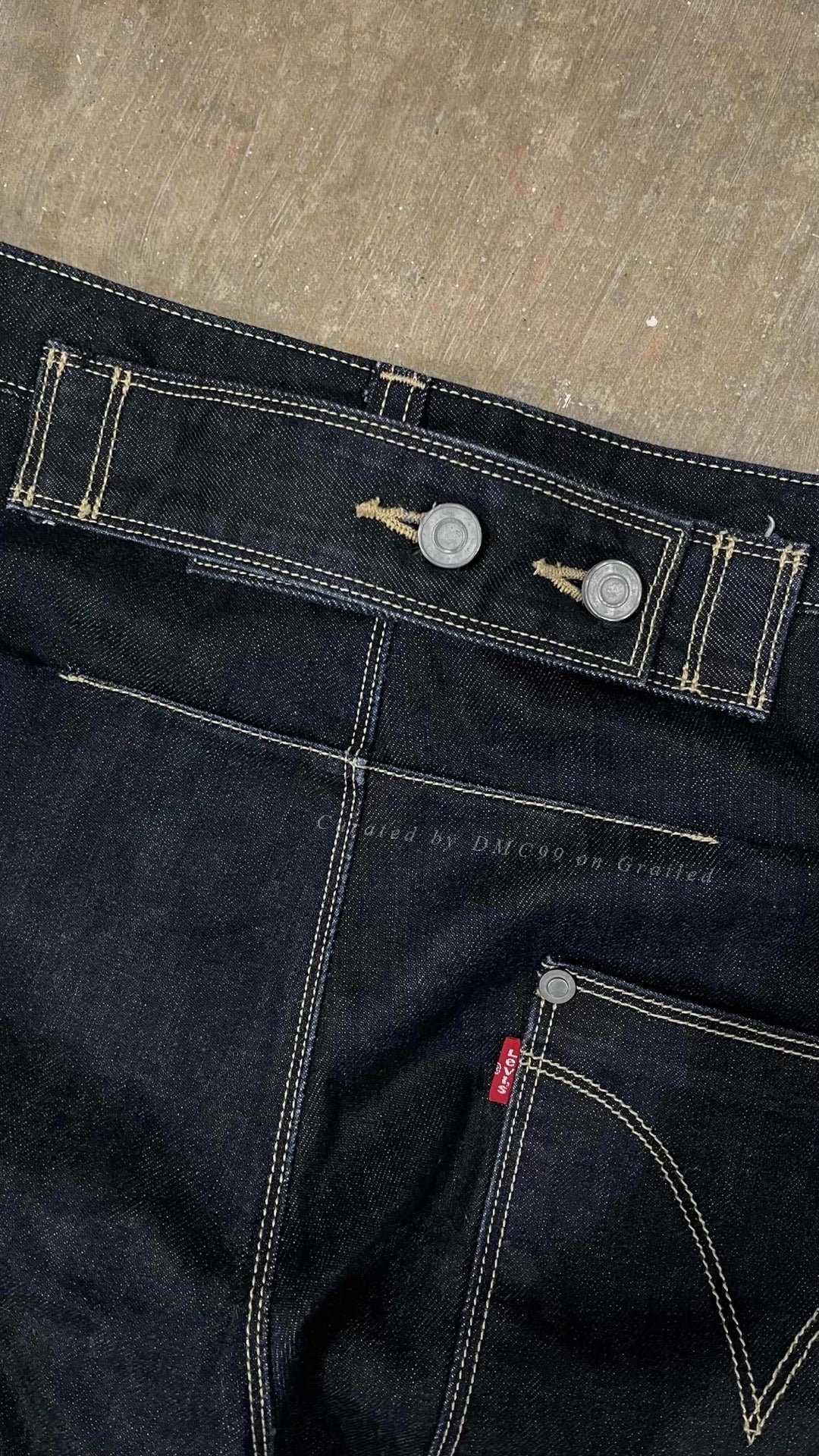 Vintage Levi's 2000s Engineered Cinch Back Jeans
