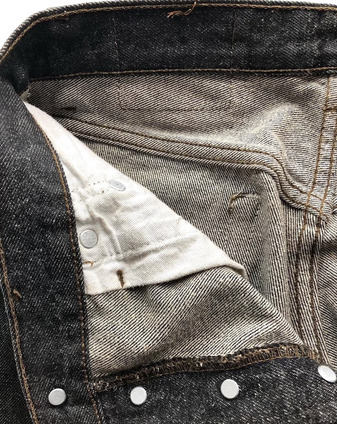 1990s Vintage Levi's 501 Jeans