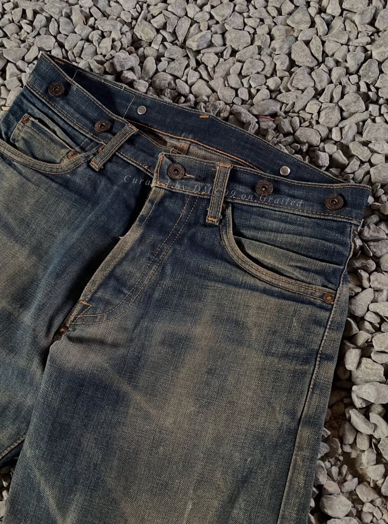 Vintage 1990s-2000s Levi's 201 Jeans