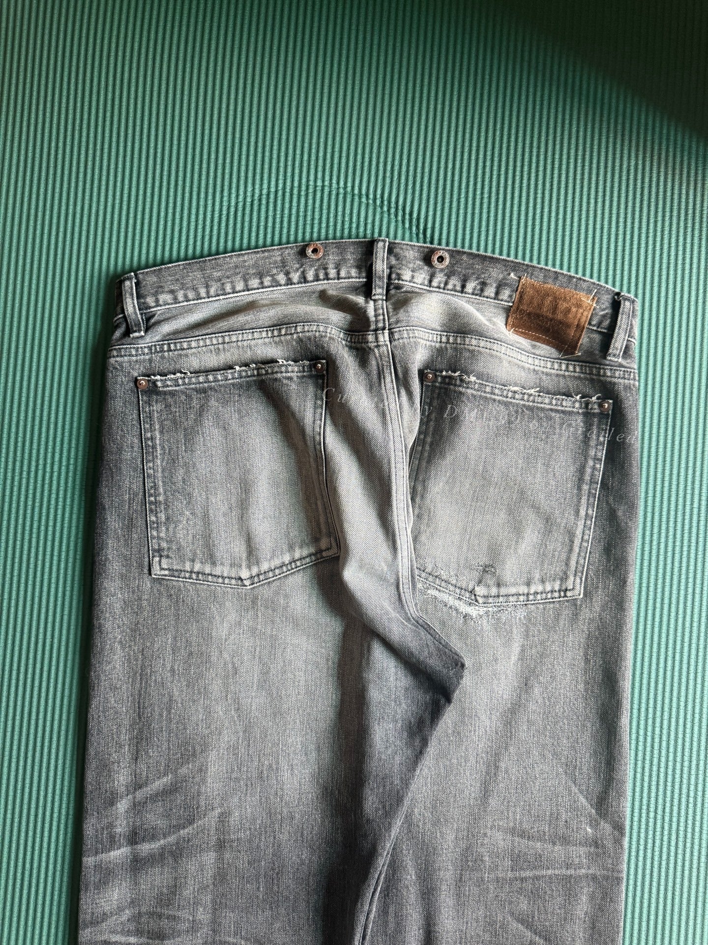 MADNESS 23AW Distressed Denim Pants